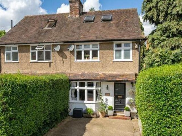 House for sale in Ashlyns Estate, Pouchen End