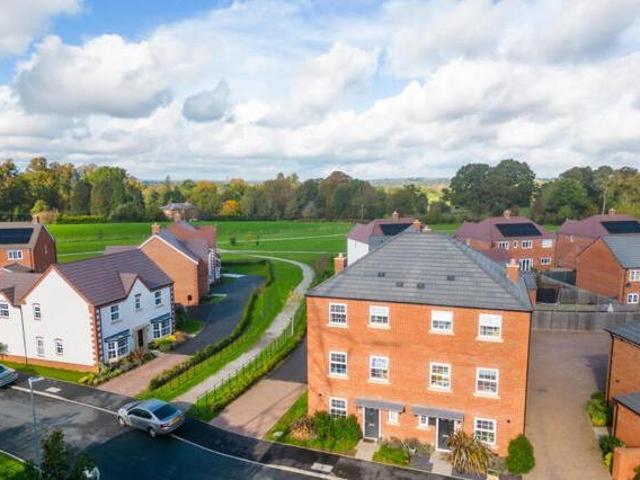 House for sale in Worcester, Worcestershire