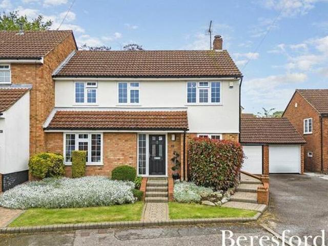 House for sale in Queens Park, Billericay