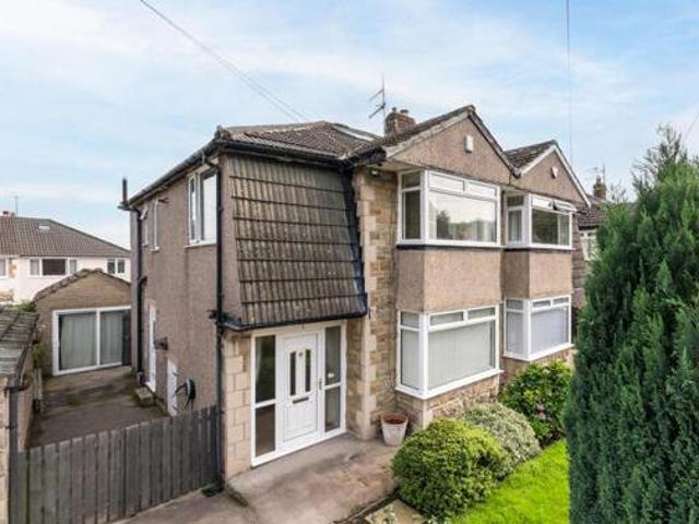 House for sale in Cottingley, West Yorkshire