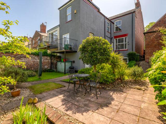 Farm for sale in Brayford, Lincolnshire