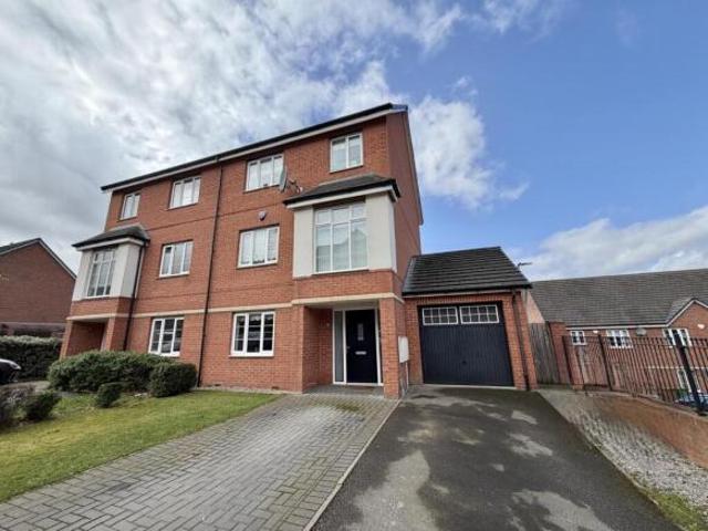 Farm for sale in Garforth, West Yorkshire