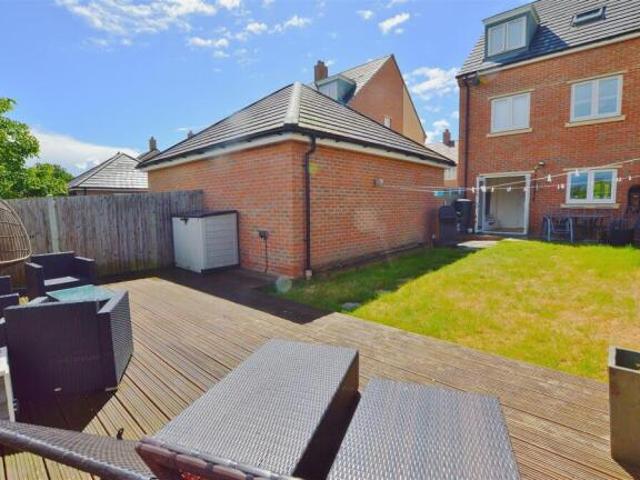 Farm for sale in Wexham, Iver
