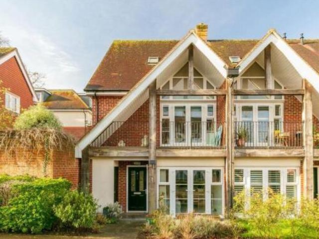 House for sale in Surrey
