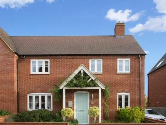 House for sale in Radstone Fields, Brackley