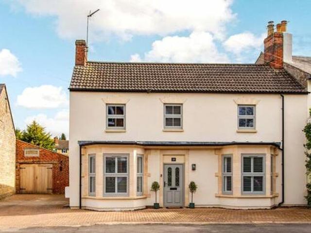 House for sale in Radstone Fields, Brackley
