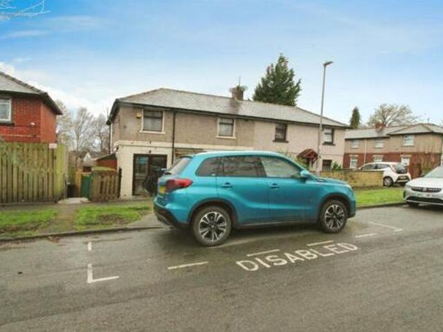 House for sale in Wrose, West Yorkshire