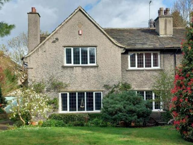 House for sale in Greengates, West Yorkshire