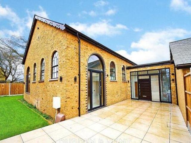 House for sale in Navestock Side, Essex