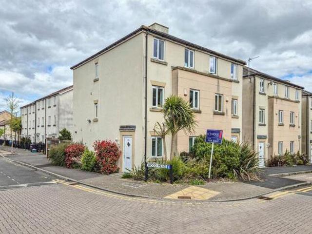 House for sale in Feckenham, City Of Bristol