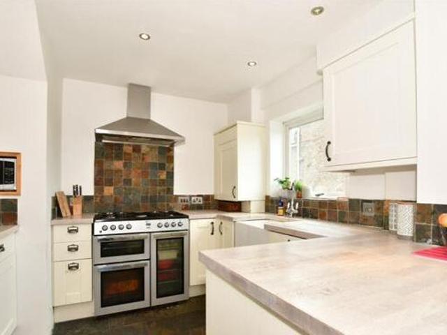 House for sale in Upton, Acol
