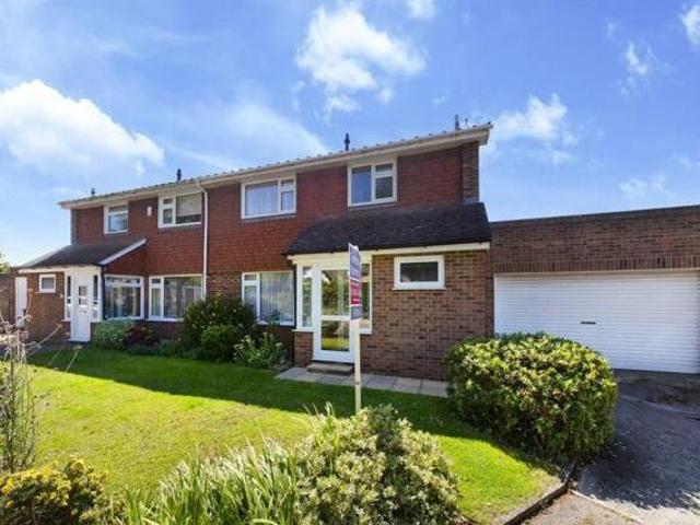 House for sale in Bromstone, Acol