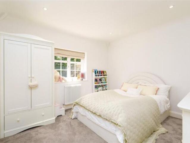 Farm for sale in Hampstead Garden Suburb, Greater London