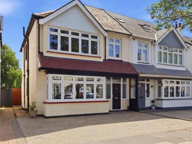 Farm for sale in Alton Barnes