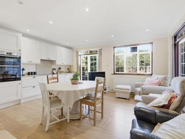 Farm for sale in Cat Hill