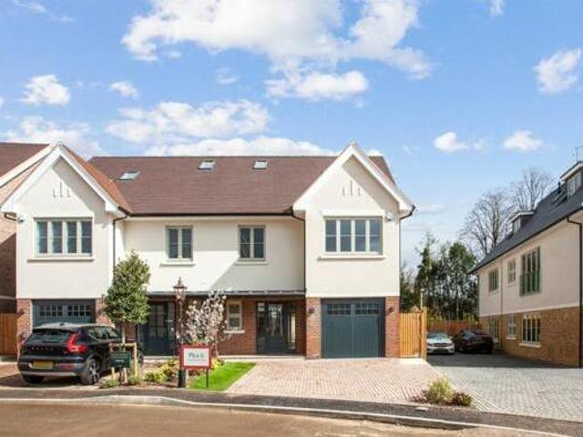 House for sale in Bushey