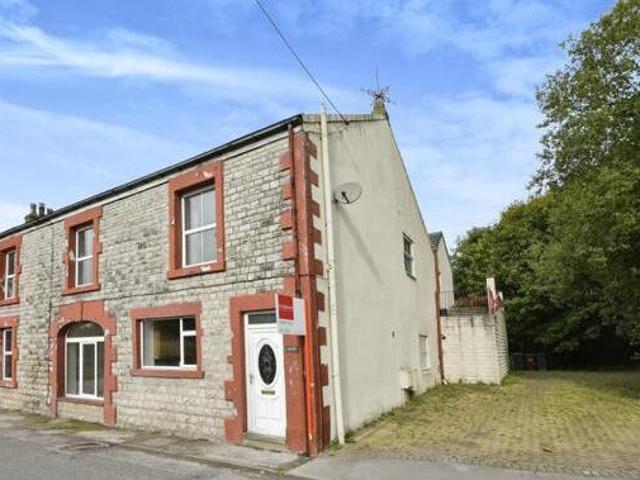 House for sale in Charlesworth, East Midlands