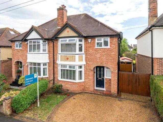 Farm for sale in Fairlands, Guildford