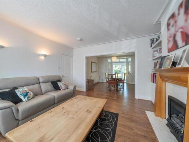 Farm for sale in Wembley, Greater London