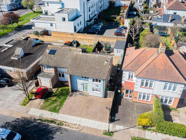 Farm for sale in Alton Barnes