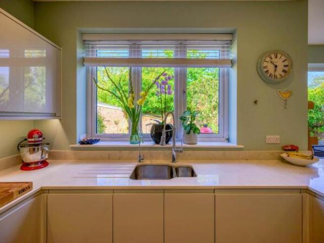 Farm for sale in Emmer Green, Reading