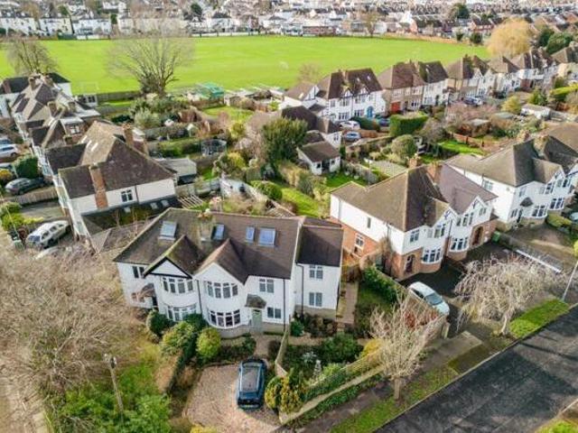 House for sale in Ewens Farm, Golden Valley