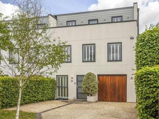 House for sale in Ewens Farm, Golden Valley
