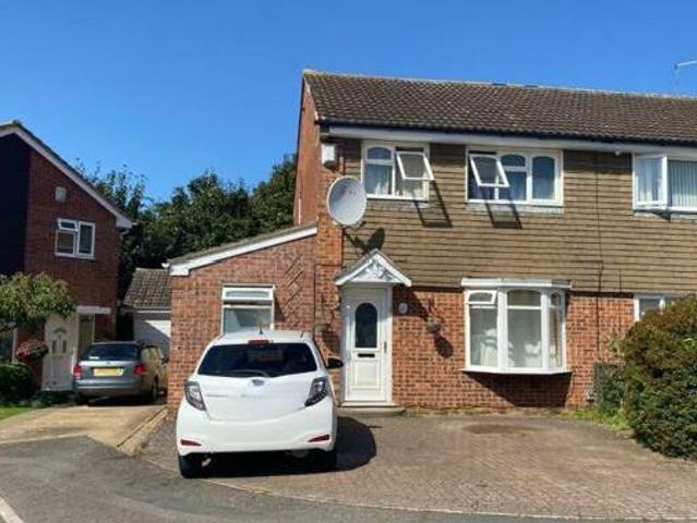 House for sale in Northampton, Northamptonshire