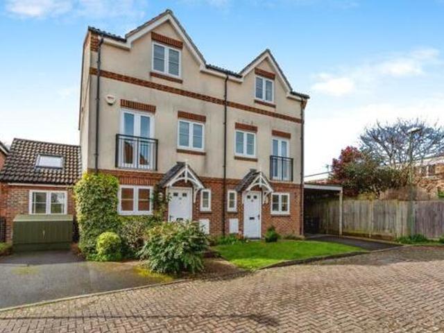 House for sale in Chichester, Littlecote