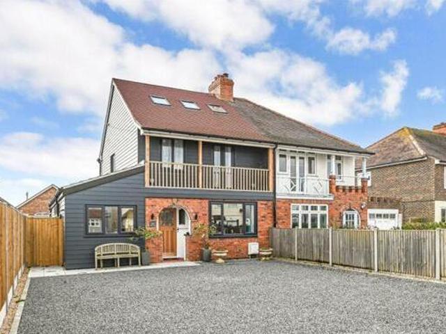 House for sale in Littlecote, West Sussex