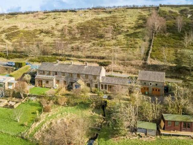 House for sale in Holmfirth, West Yorkshire
