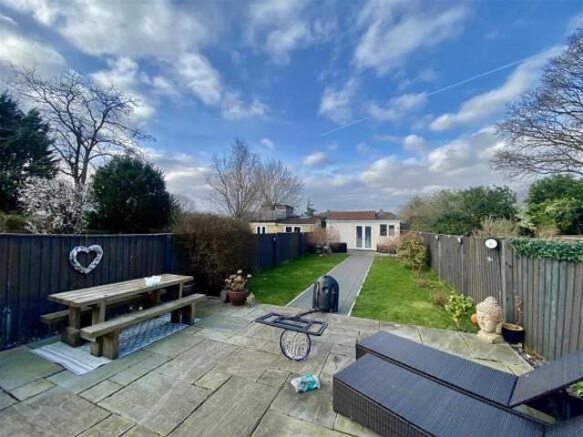 Farm for sale in Rodbourne, Swindon