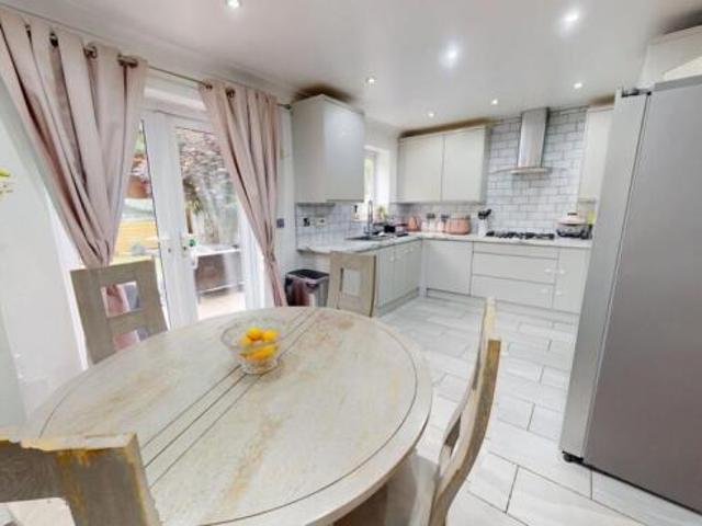 Farm for sale in Bessacarr, South Yorkshire
