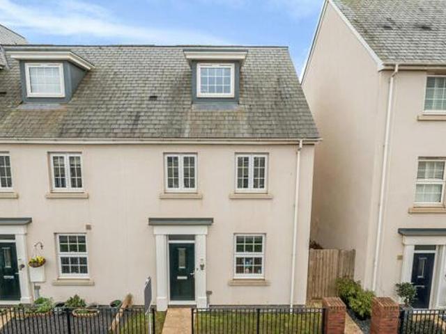 House for sale in Sandown Park, Kent
