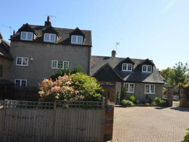 House for sale in Lyons, Greater London