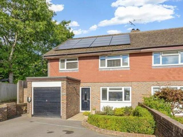 House for sale in Crowborough Warren, Cross In Hand