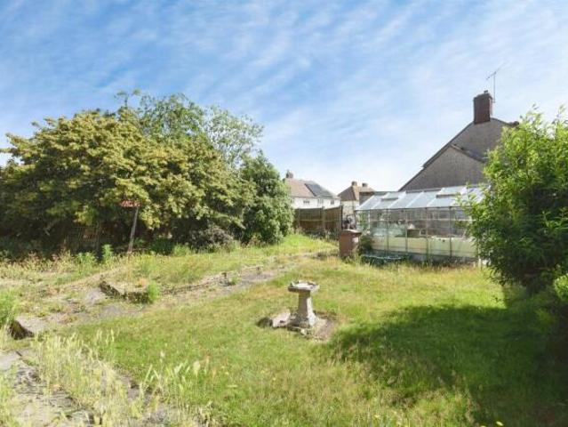 Farm for sale in Pilgrims' Hatch, Navestock Side