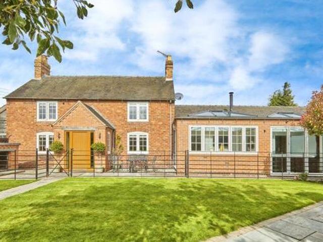 House for sale in East Midlands