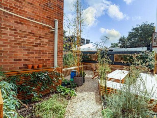 Farm for sale in Earlham Rise, East Bank