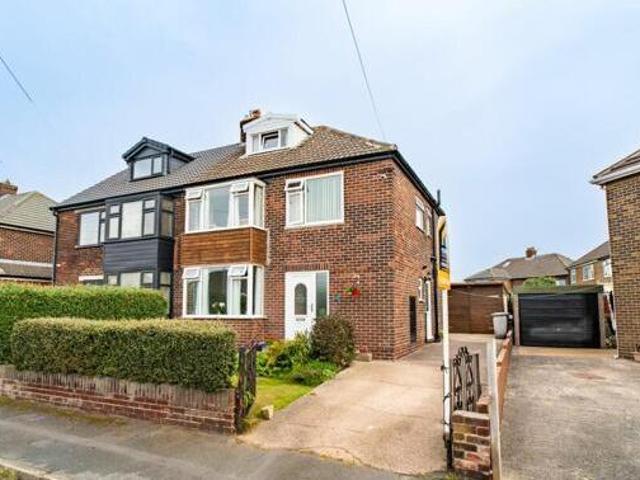 House for sale in Hanging Heaton, Dewsbury