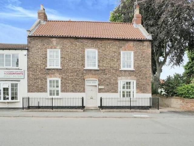 House for sale in Thorne, South Yorkshire