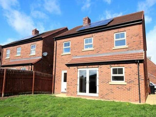 House for sale in Woodlands, South Yorkshire