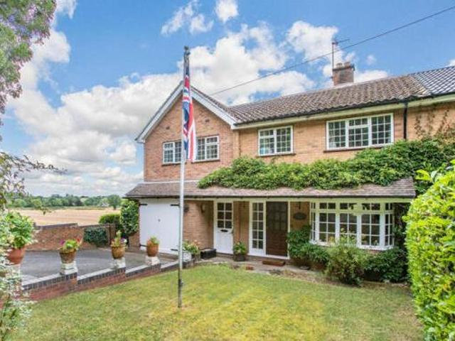 House for sale in Crookhill, Worcestershire