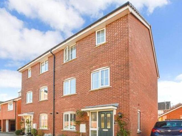 House for sale in Downside, Dunstable