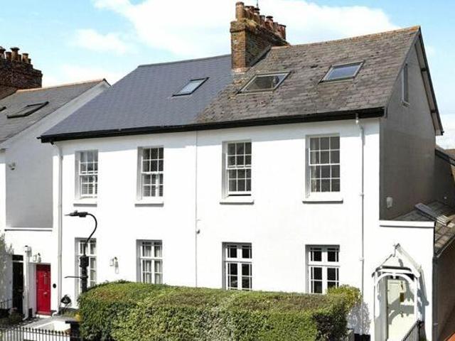 House for sale in Watergate, Devon