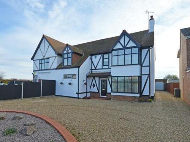 House for sale in Hampton Green, Cambridgeshire