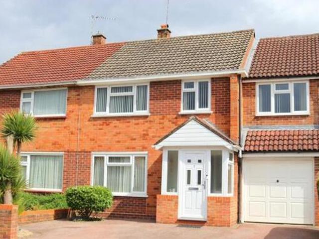 House for sale in Farnborough, Rushmoor