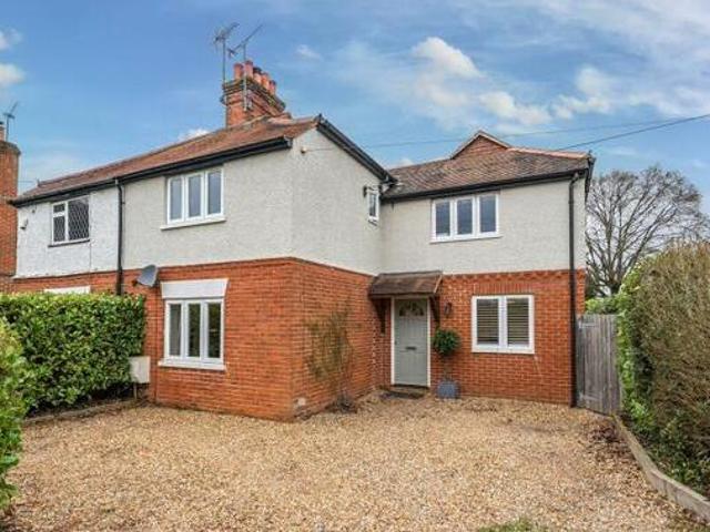 House for sale in Boundstone, Waverley