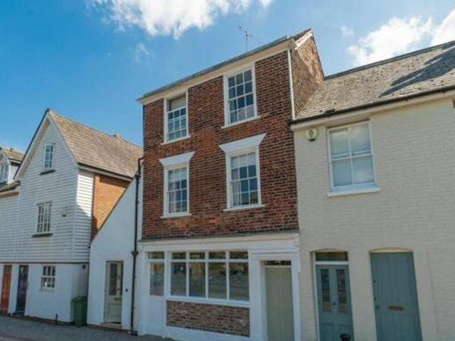 House for sale in Oad Street, Kent