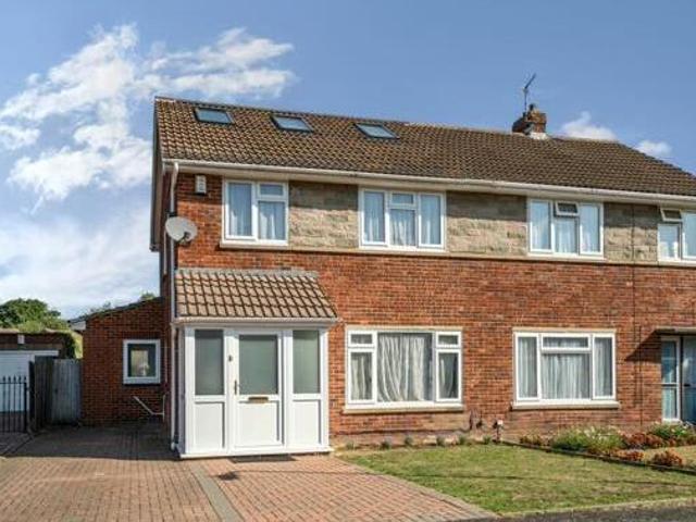 House for sale in Oad Street, Kent
